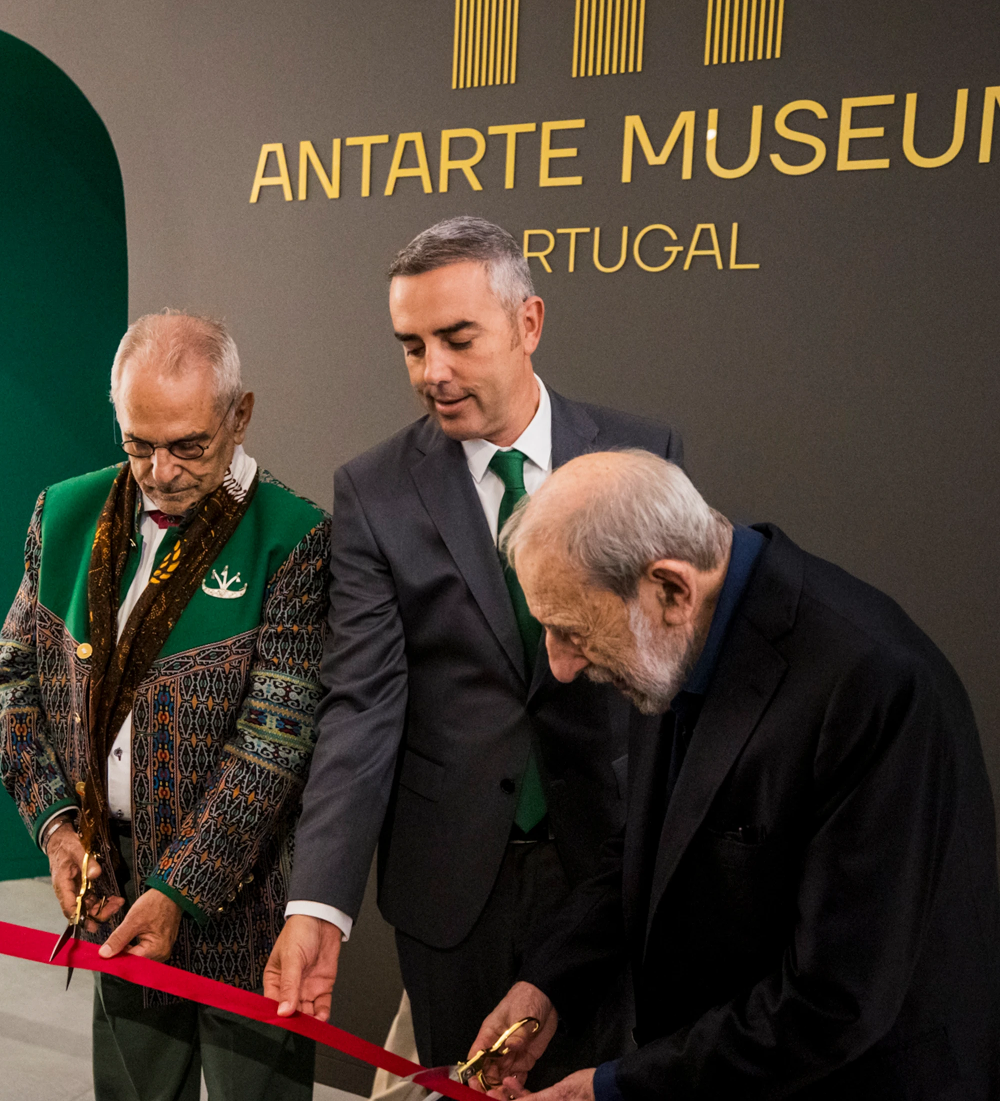 antarte,center,e,antarte,museum,inaugurados,por,ramos,horta,e,siza,vieira,antarte,design,furniture,mobiliario