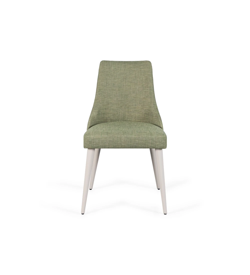 Cadeira Oslo estofada a tecido verde, pés lacados a pérola.
