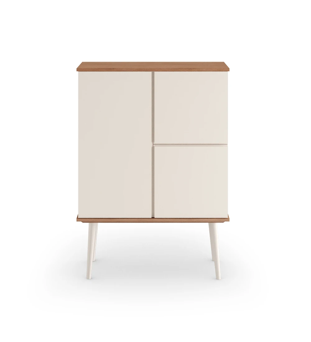 Oslo cupboard with 3 doors and pearl lacquered feet, walnut structure, 100 x 137,7 cm.