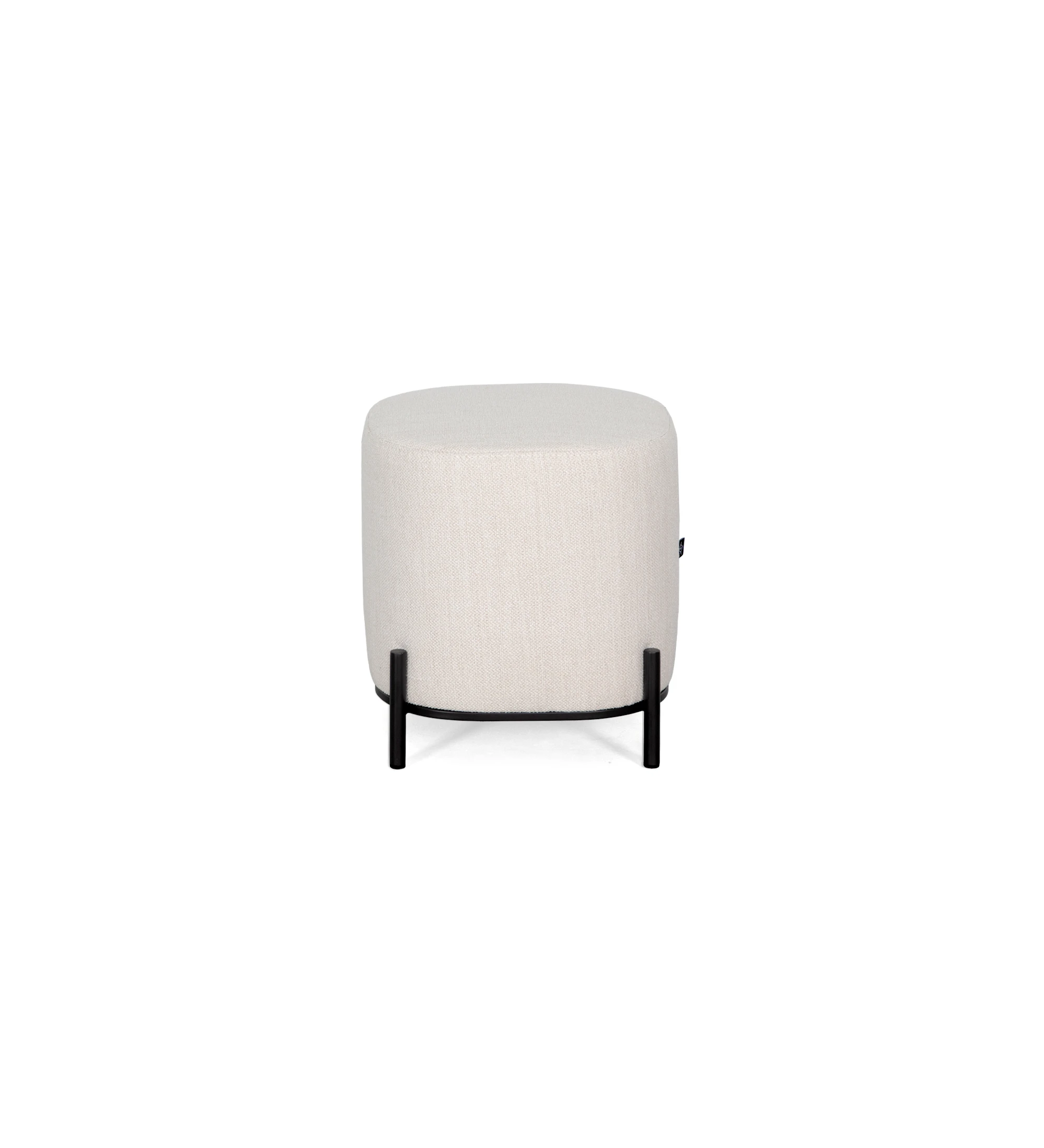 Pouf Cannes carré, recouvert en tissu perlé, pieds en métal laqué noir, 38 x 38 cm.