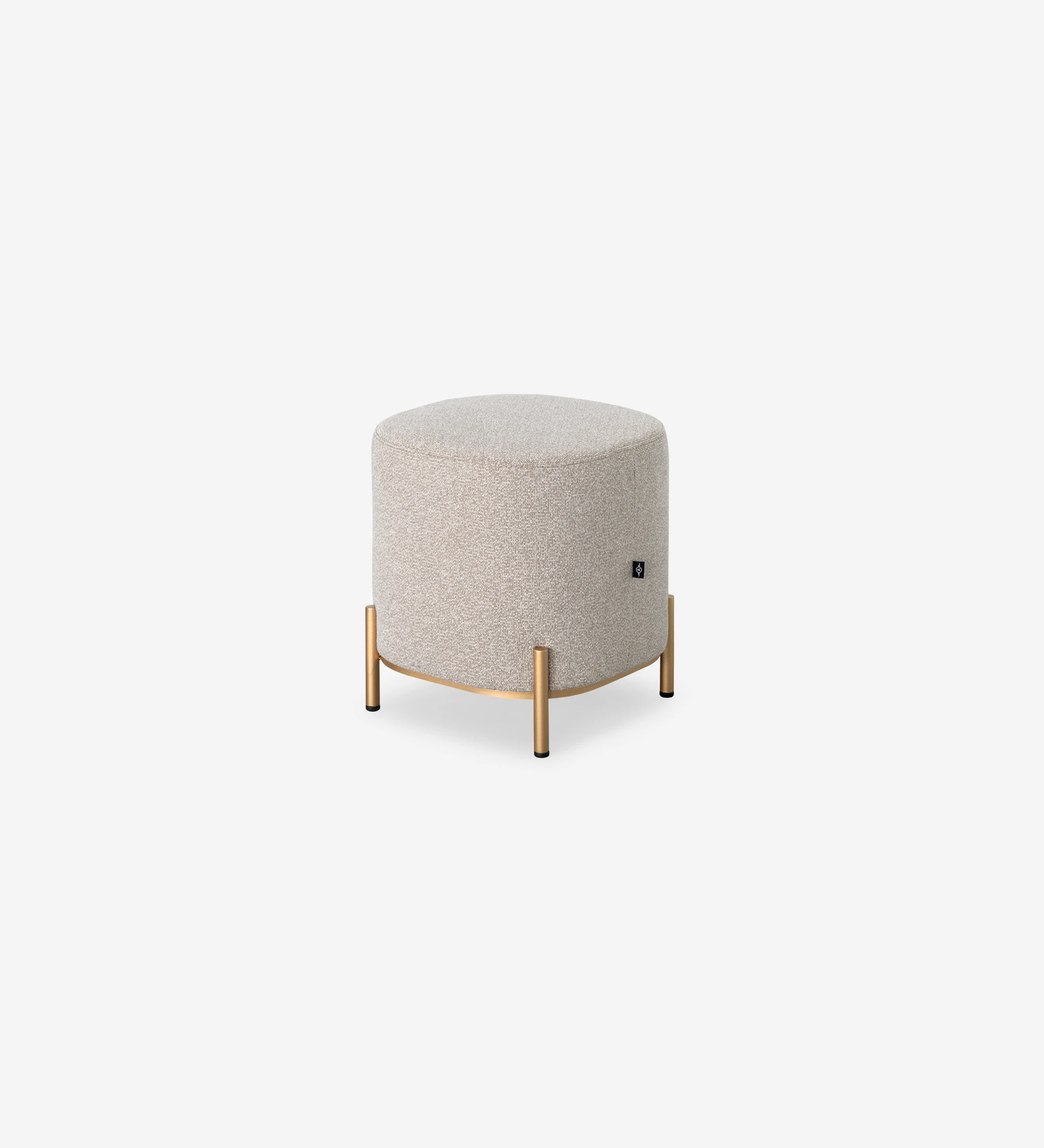 Pouf Cannes carré, recouvert en tissu toffee, pieds métalliques laqués or, 38 x 38 cm.