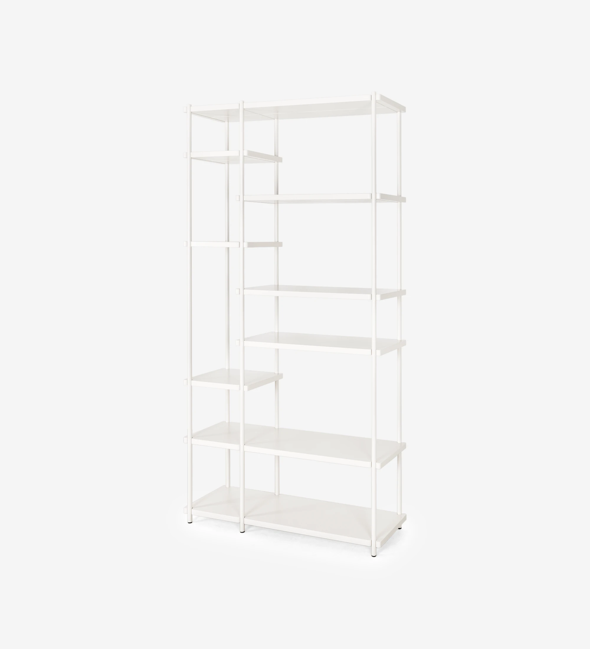 Librería Haia con estantes y estructura de metal lacado perla de 105 x 202 cm.