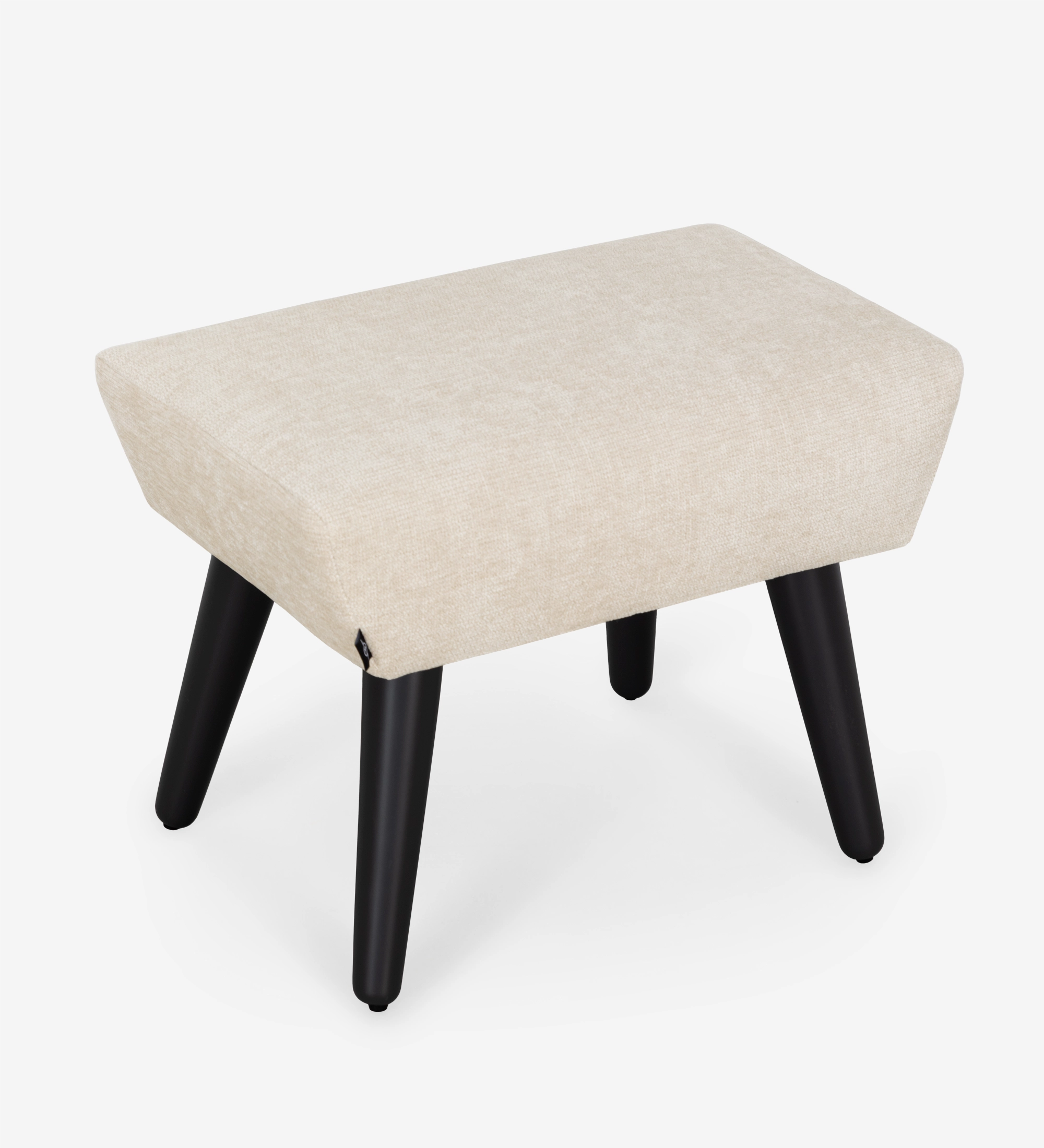 Pousa Pés Oslo, estofado a tecido bege, pés de madeira, foco na textura e design contemporâneo