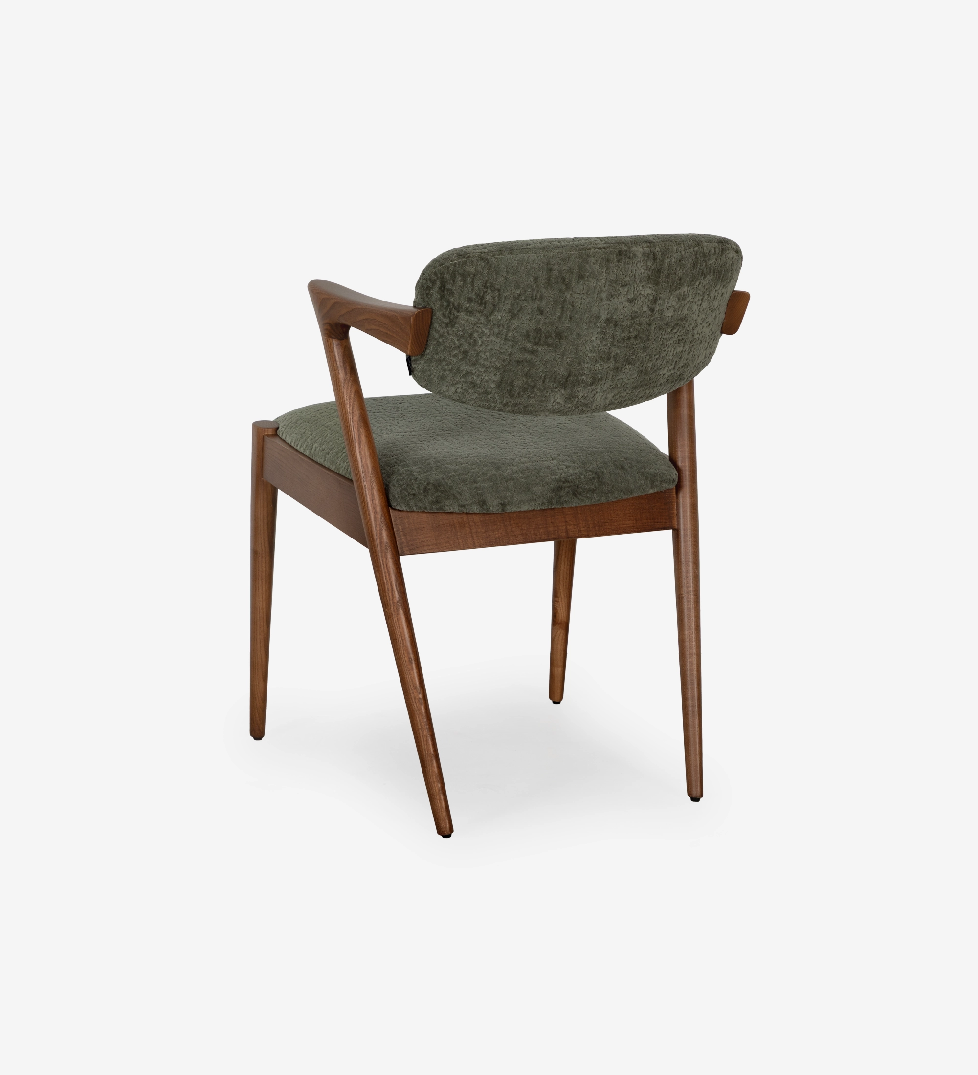 Silla en madera de fresno color nogal, con asiento y respaldo tapizado en tejido verde.