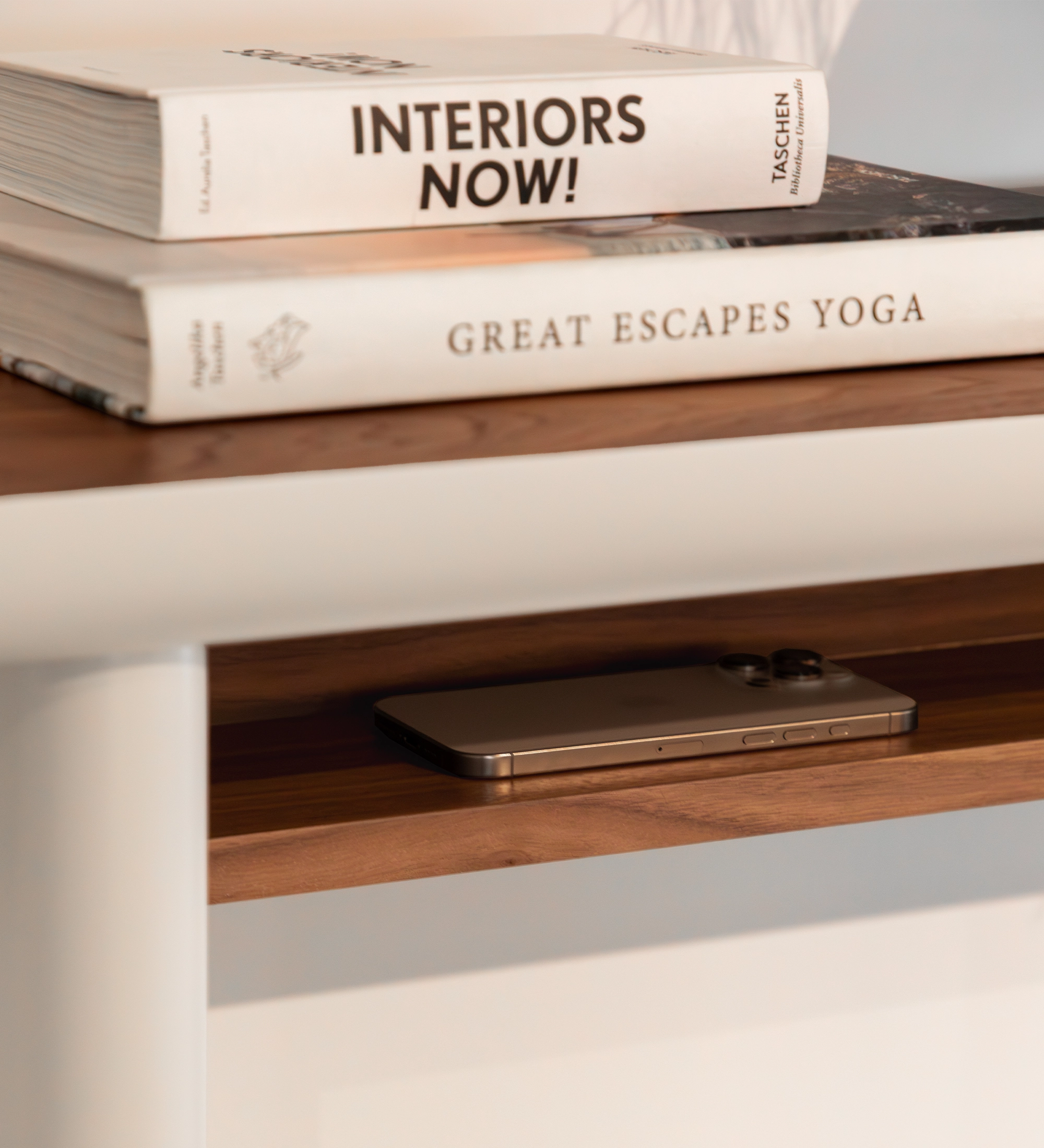 Paris console with top and shelf in natural-colored walnut and pearl lacquered legs.