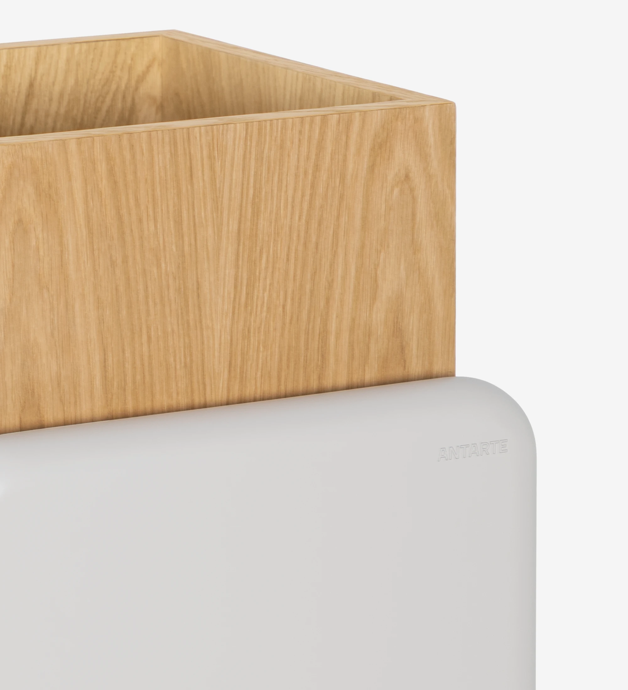Flower box in pearl lacquer and natural oak