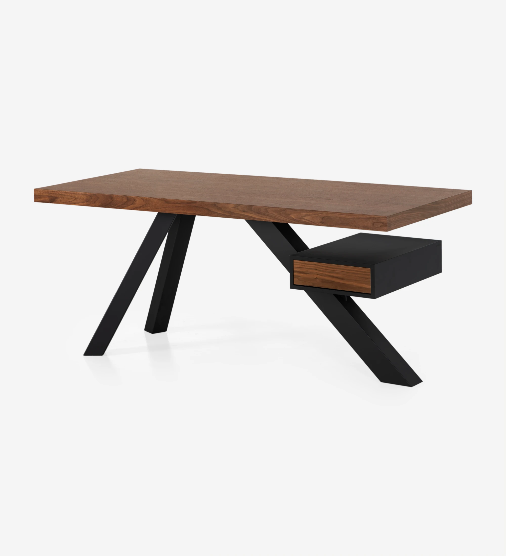 Bureau avec plateau en noyer naturel, module de tiroir et pied en métal laqué noir.
