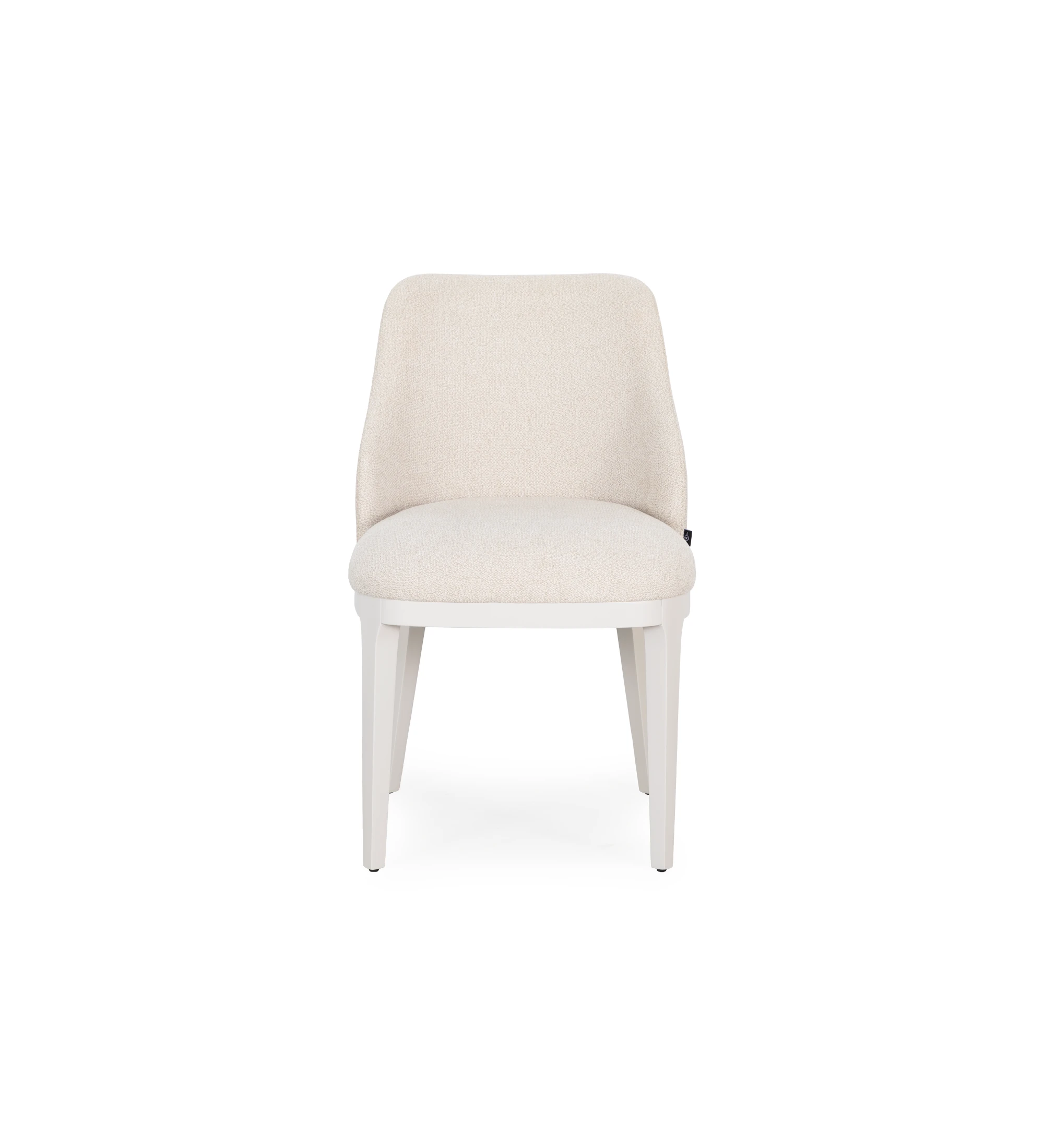 Silla Cannes tapizada en tela beige, pies en madera lacada en perla.