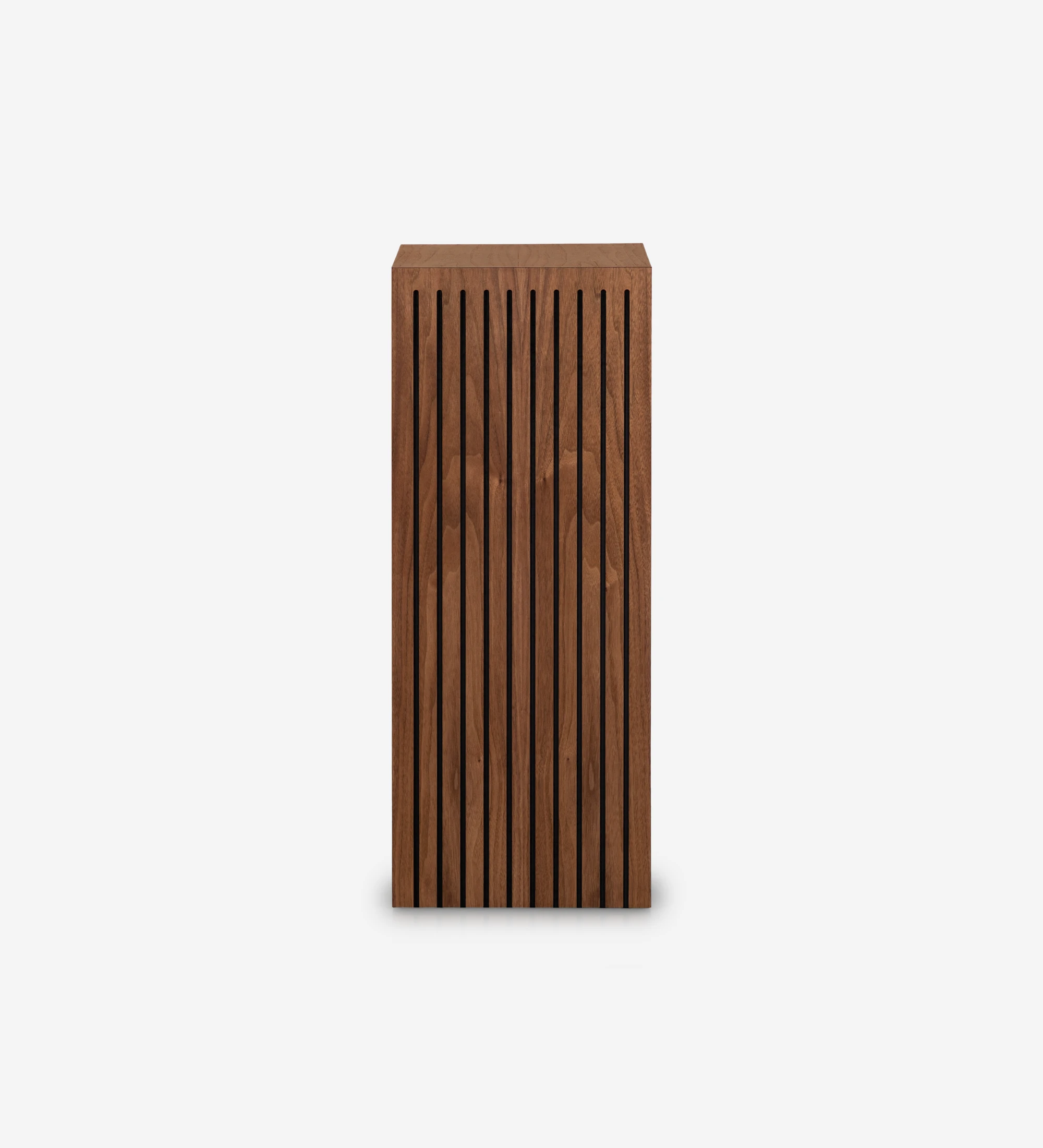 Socle avec frises en noyer naturel