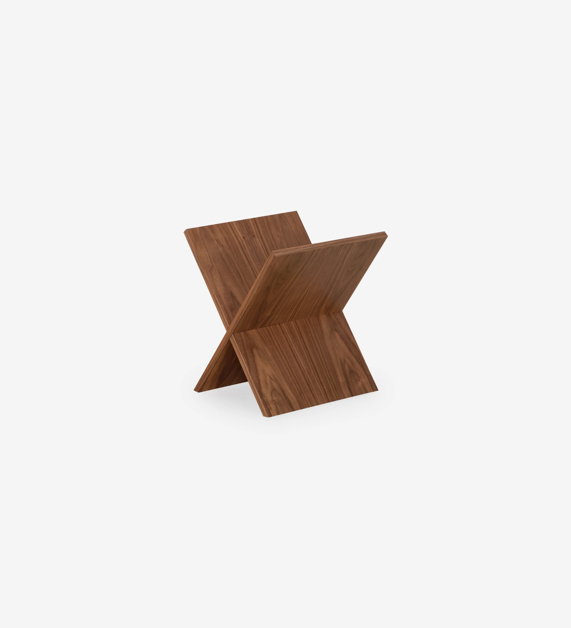Cannes magazine rack in natural walnut, 35 x 41 cm.