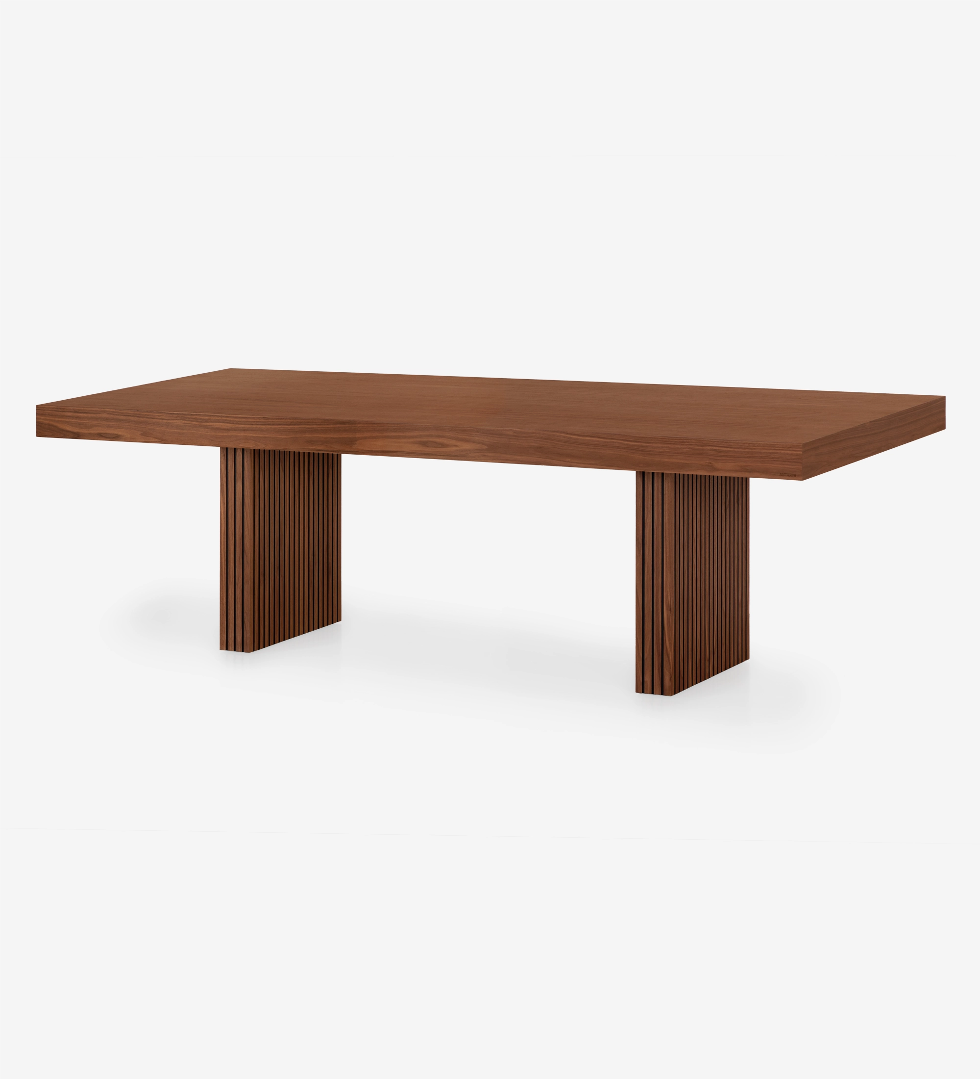 Table de repas rectangulaire Cannes 250 x 110 cm, en noyer naturel, pieds à frises.