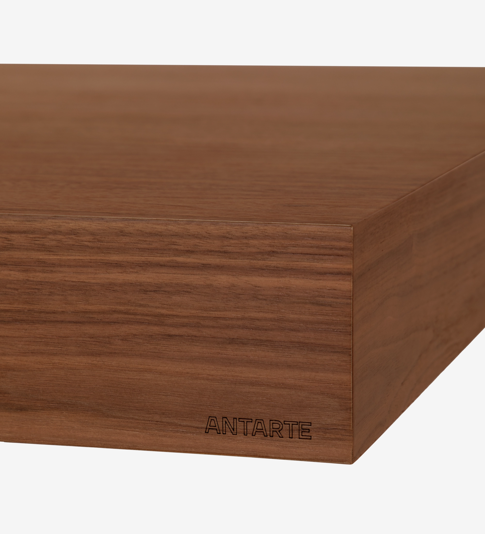 Table de repas rectangulaire Cannes 250 x 110 cm, en noyer naturel, pieds à frises.
