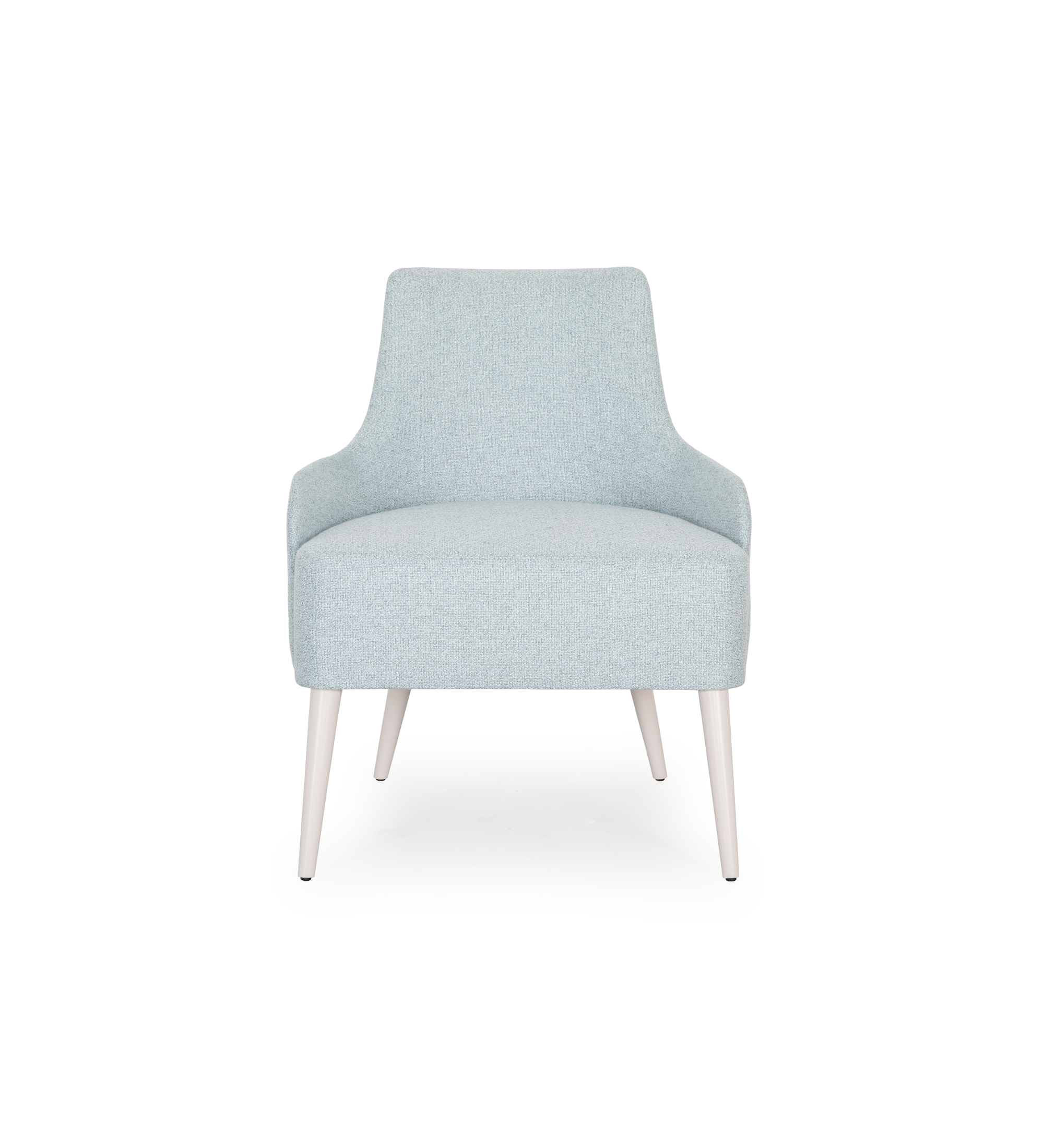 Sillón Oslo tapizado en tela azul, pies lacados perla.