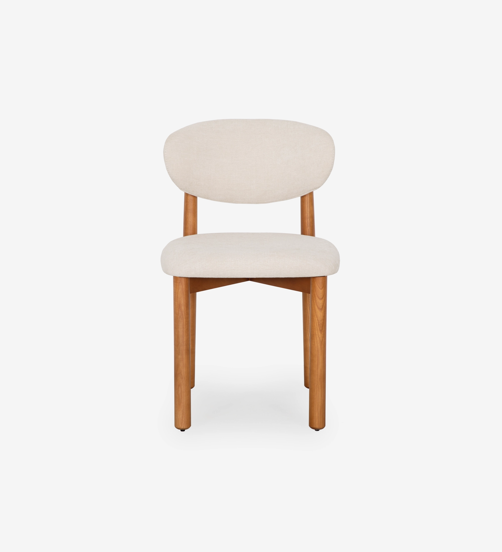 Chair in honey-colored ash wood, with seat and backrest upholstered in pearl fabric.