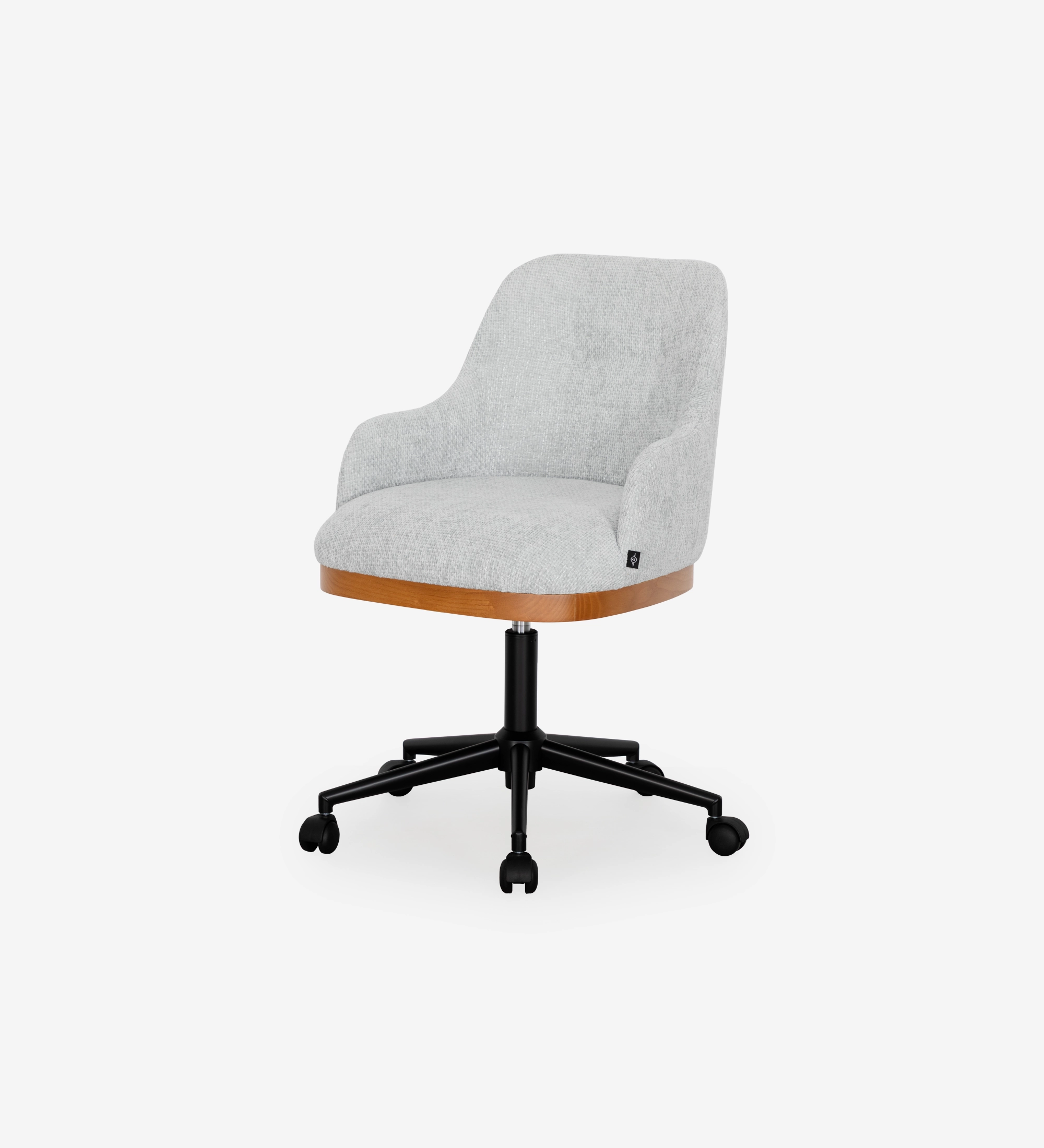 Cadeira de Executivo Cannes cinzenta estofada com base preta giratória e acabamento em madeira