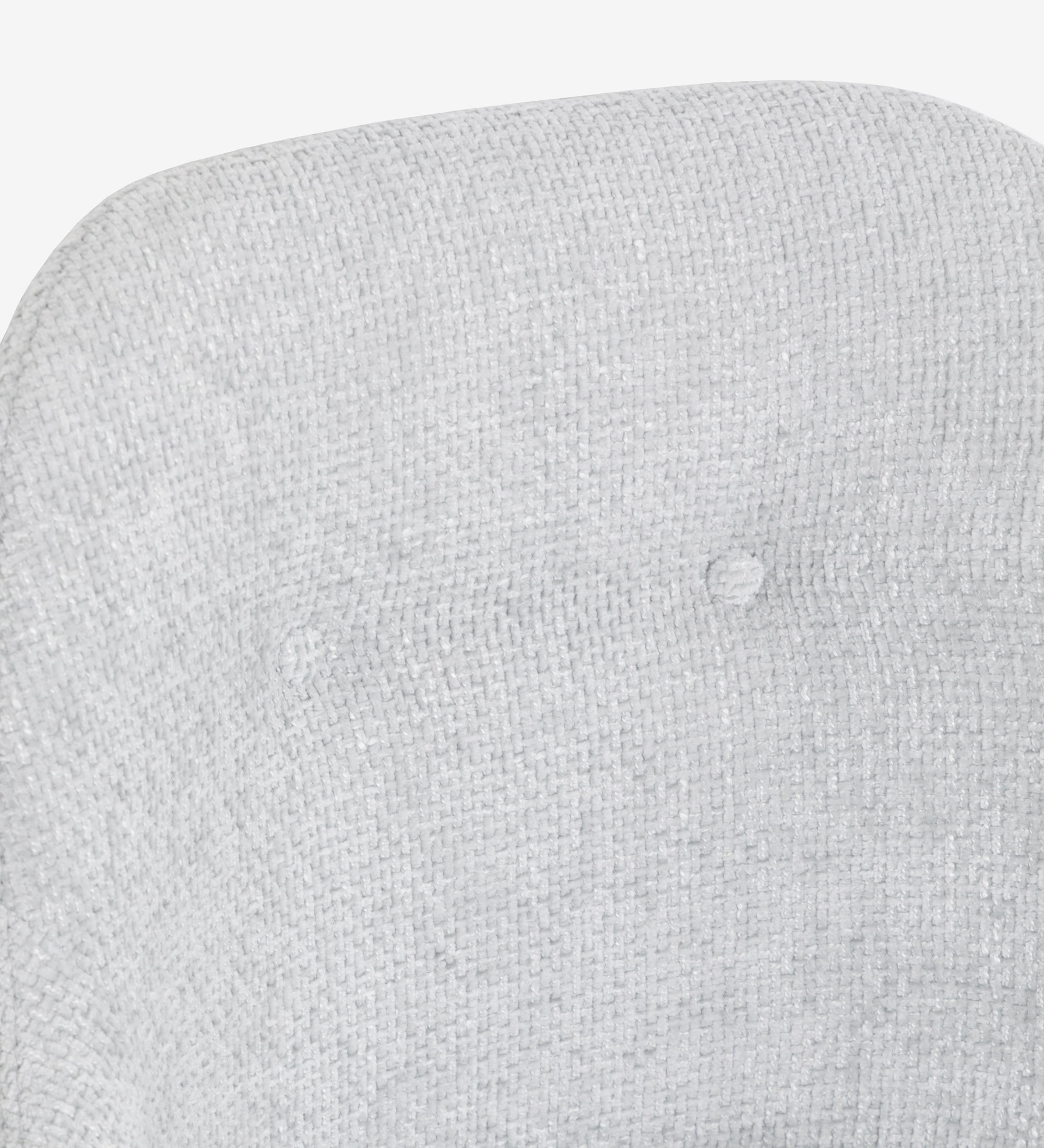 Cadeira de Executivo Cannes com encosto estofado em tecido cinza claro com botões