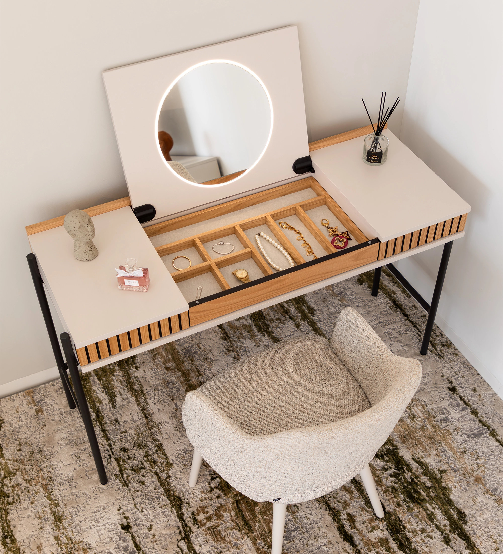 Toucador Cannes com espelho redondo iluminado, organizador de joias e cadeira