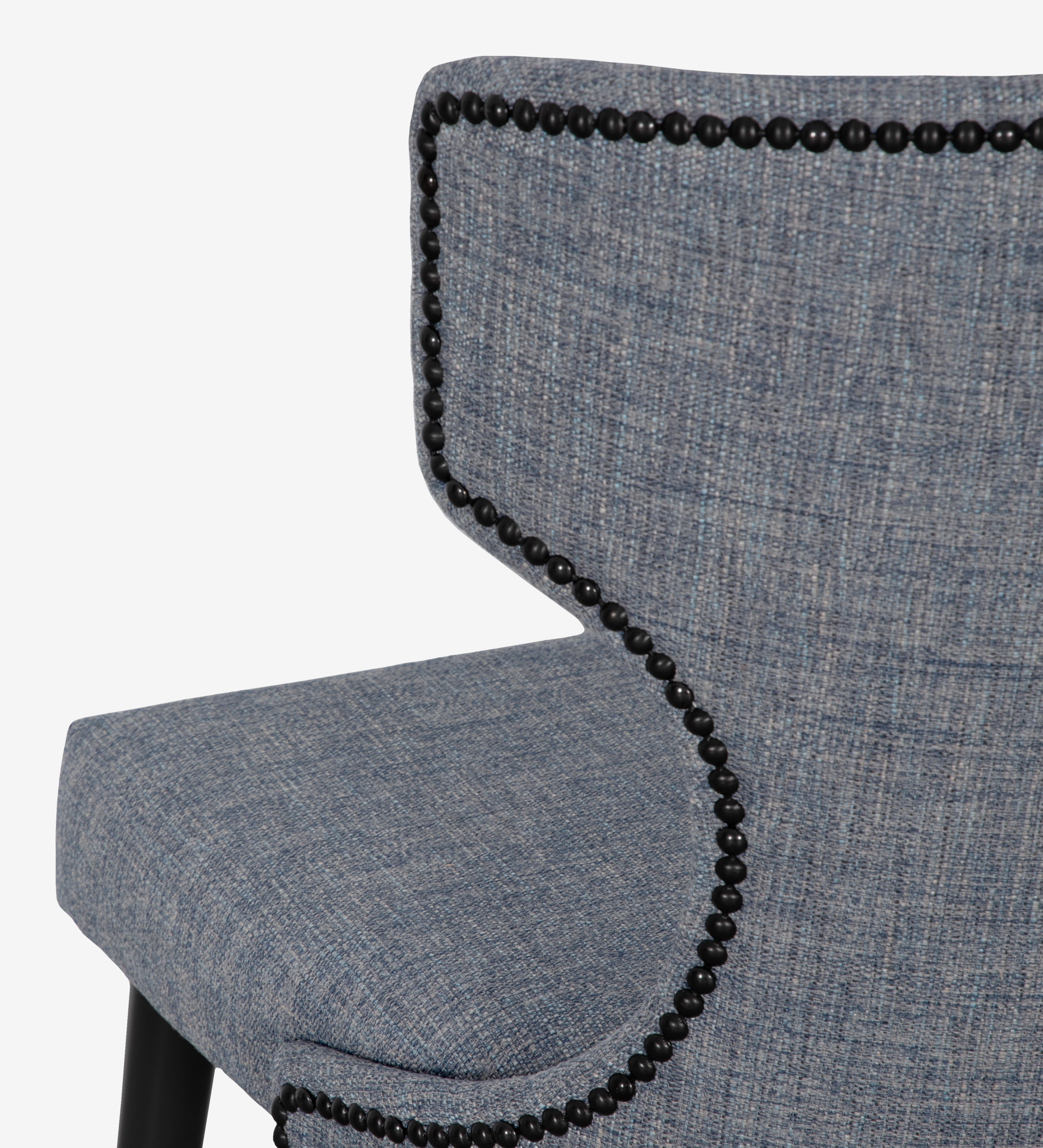 Chaise Pico en tissu bleu-gris, dossier incurvé et clous décoratifs noirs