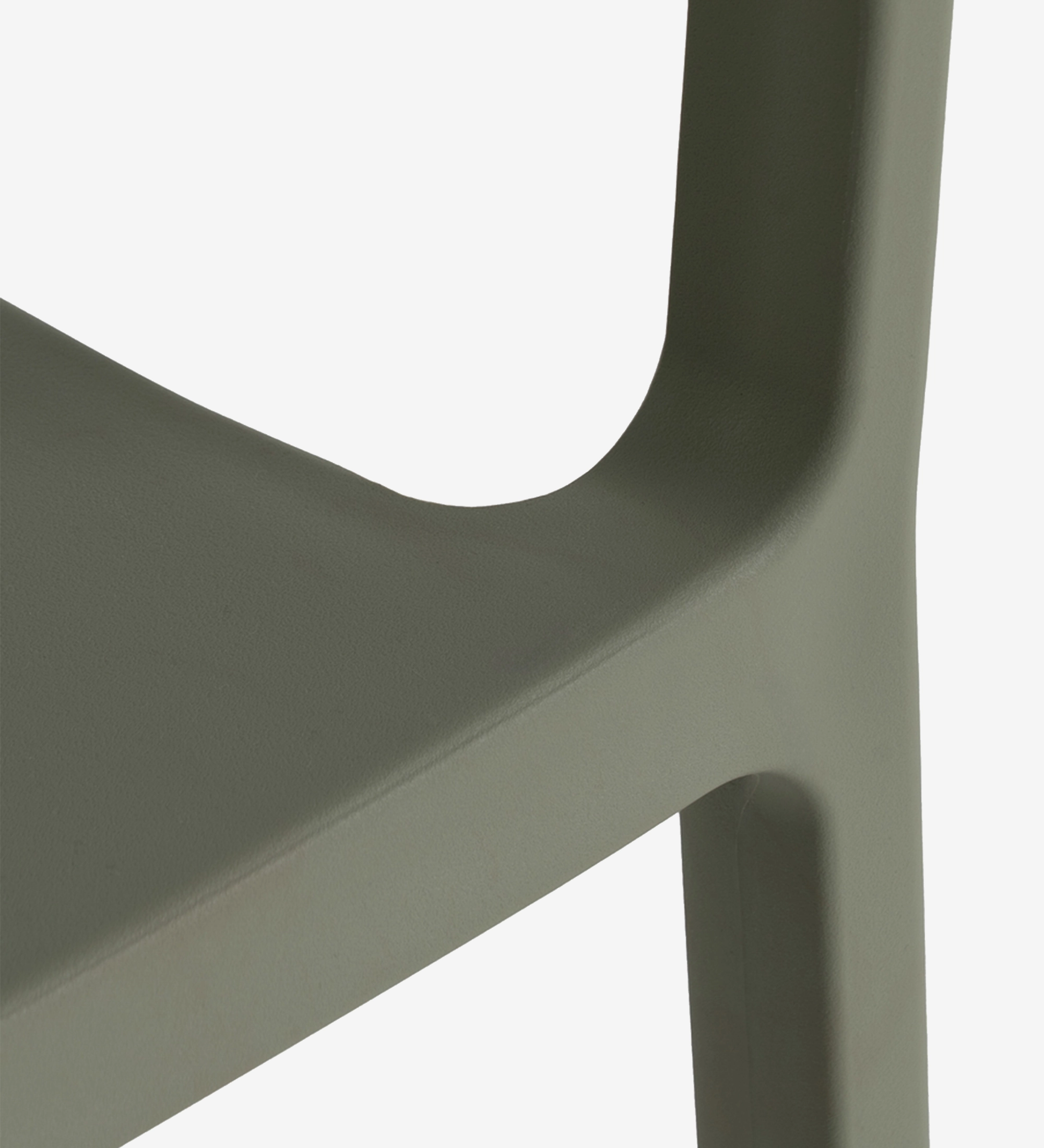 Cadeira Caminha em verde oliva, pormenor do assento e perna