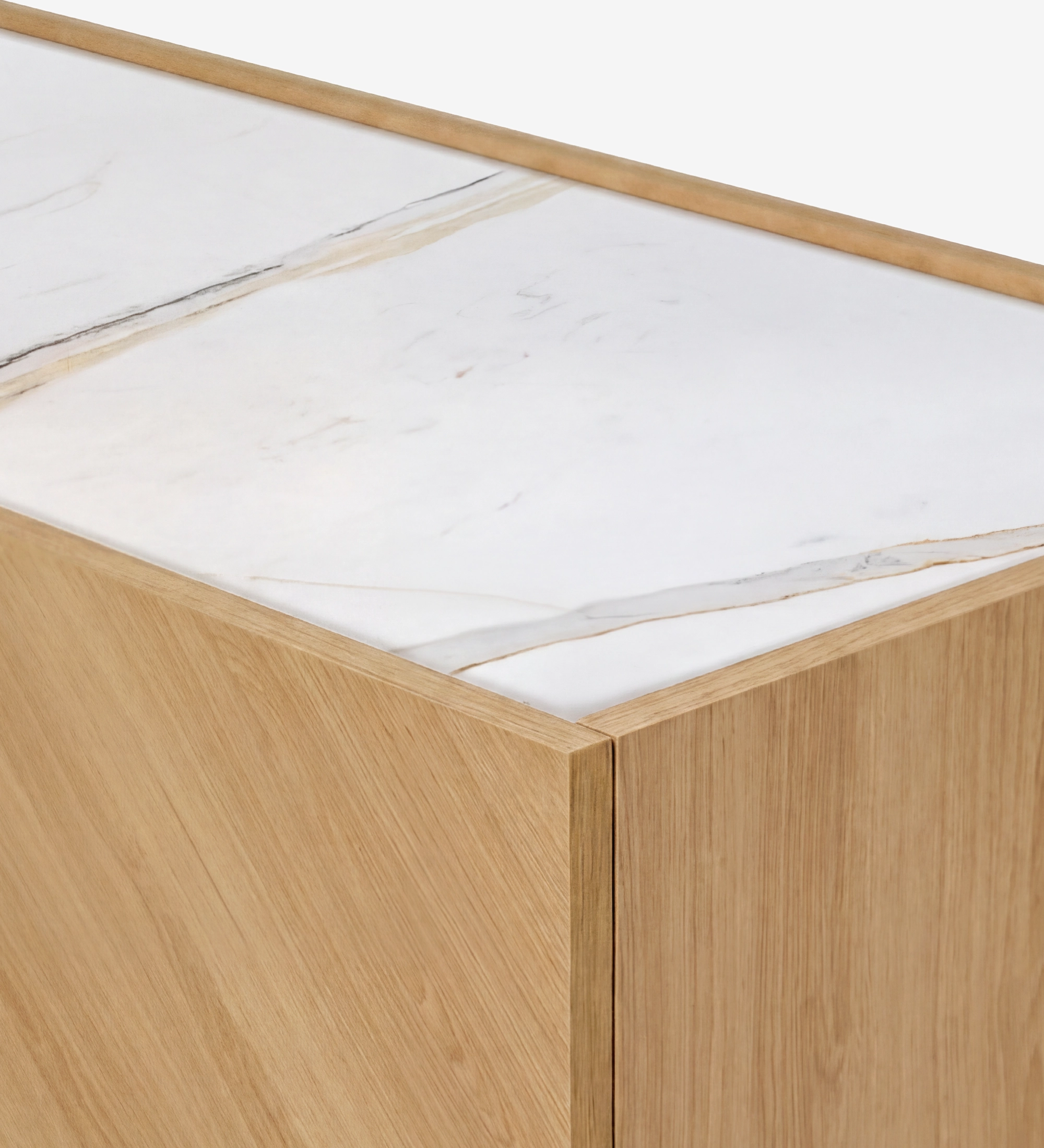 Buffet Lagos en chêne clair avec plateau en marbre blanc