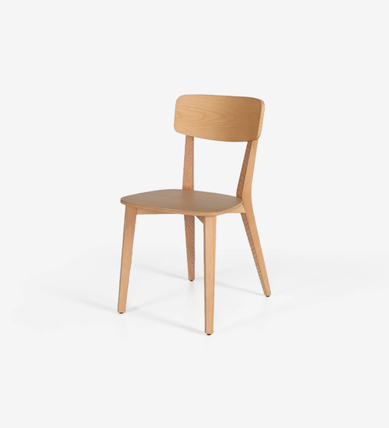 Chaise en bois de frêne, couleur naturelle.