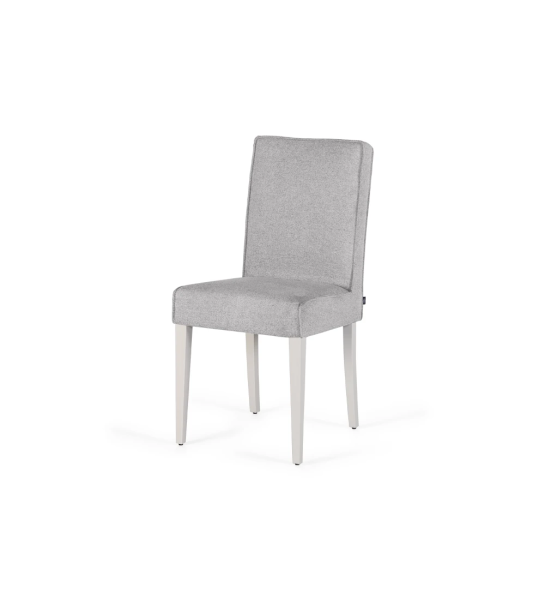 Silla tapizado en tejido, pies lacados en perla.