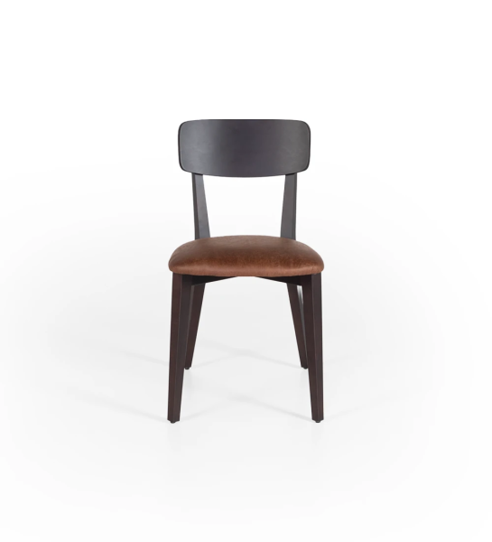 Chaise en bois de frêne brun foncé avec assise rembourrée en tissu.
