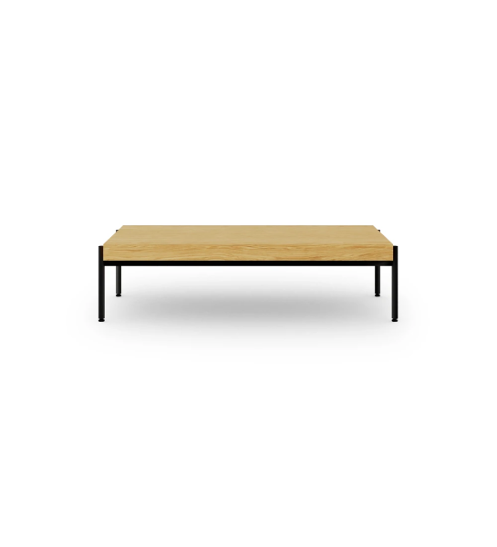 Mesa de centro Cannes retangular em carvalho natural, pés metálicos lacados a negro com niveladores, 120 x 60 cm.