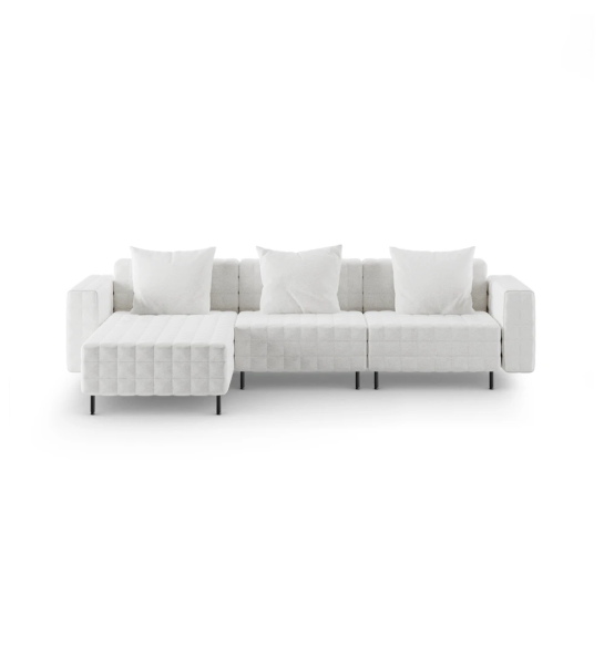 Sofá Cannes 2 plazas y chaise longue, tapizado en tejido perla, pies en metal lacado negro, 280 cm.