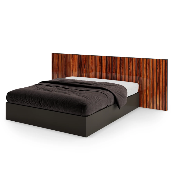 Cama doble con cabecero con frisos de palissandro alto brillo y base negro, con almacenaje mediante platafoma elevadora.