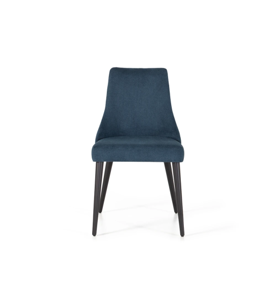Silla Oslo tapizada en tela azul, pies lacados enegro.