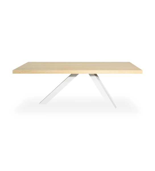 Mesa de comedor Oporto rectangular 220 x 105 cm, tapa en roble natural, pies en metal lacado perla.