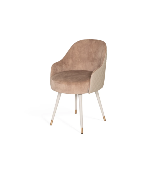Fauteuil pivotant revêtu de tissu, avec pieds laqués perle et détails dorés.