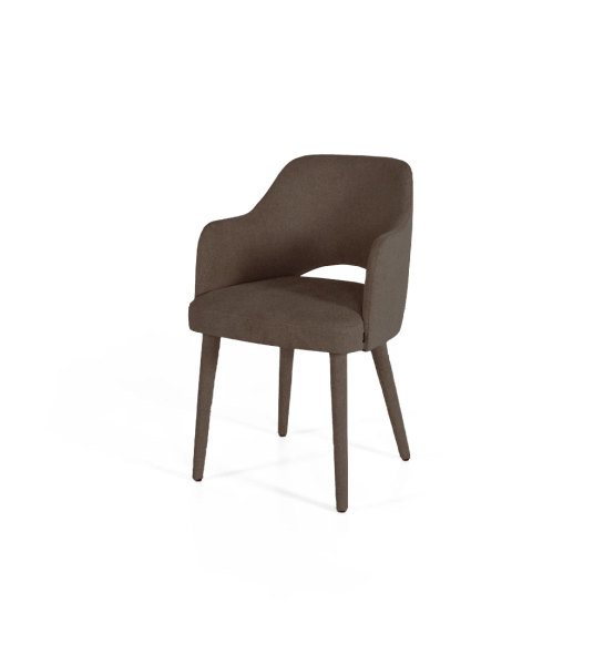 Silla con brazos tapizada en tejido.