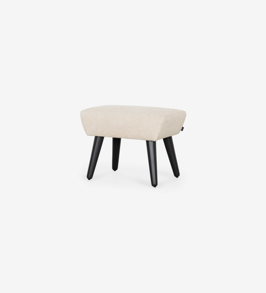 Pousa Pés Oslo, tecido bege, estilo minimalista, combina com decorações modernas, visto em perspetiva