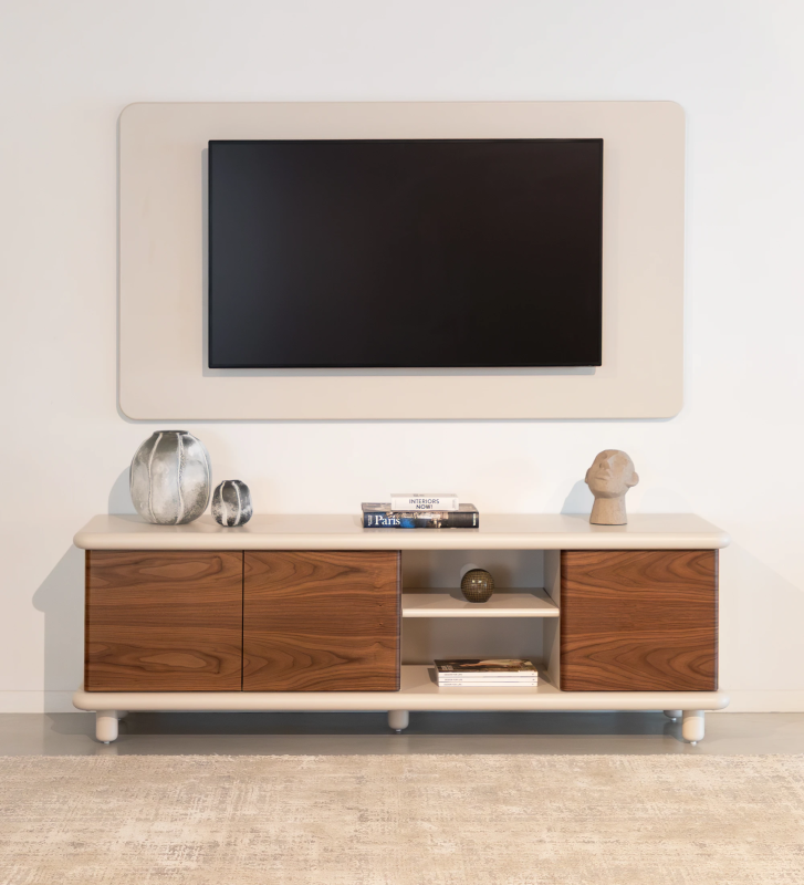 Panel de TV suspendido lacado perla, 100 x 180cm.