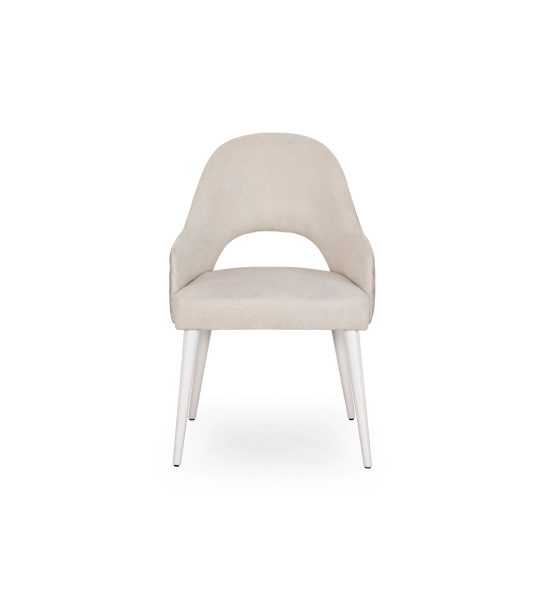 Chaise avec accoudoirs tapissés de tissu beige, avec pieds en laque perle. 