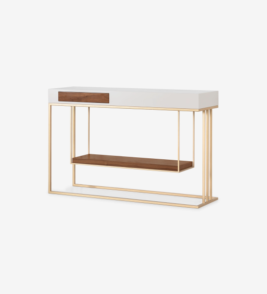 Console avec 1 tiroir et étagère en noyer naturel, structure laquée perle et piètement en métal doré.