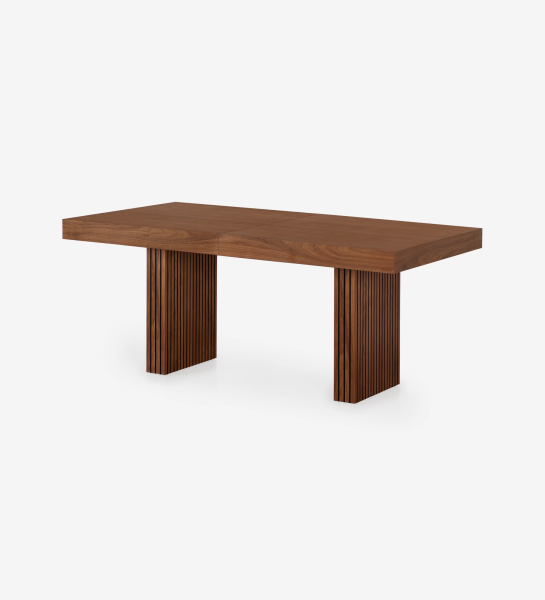 Mesa de jantar extensível retangular em nogueira natural, pés com frisos. 