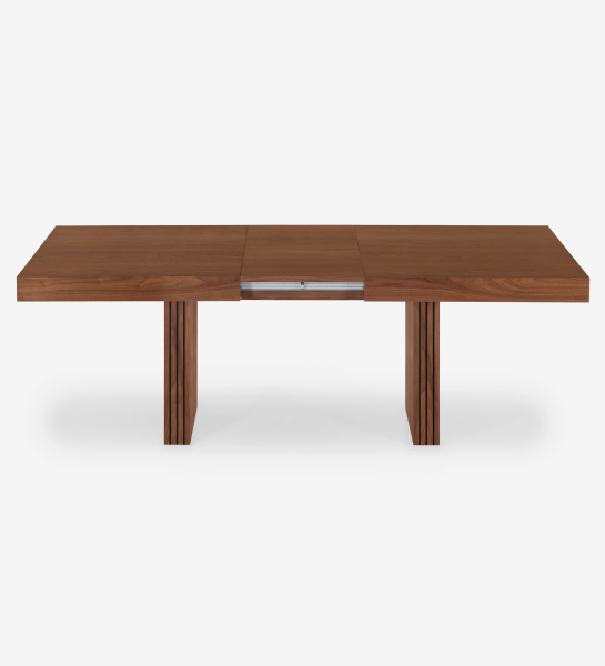 Mesa de jantar extensível retangular em nogueira natural, pés com frisos. 