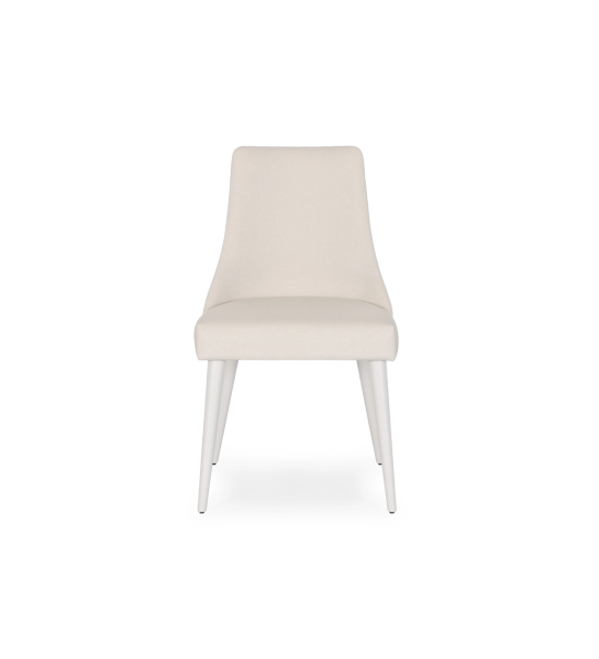 Silla Oslo tapizada en tela beige, pies lacados perla.