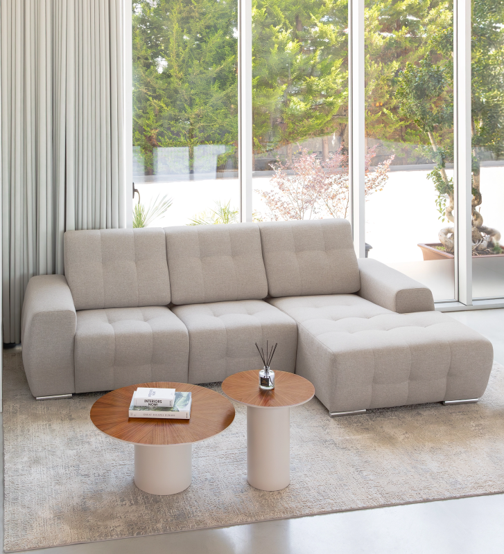 Sofá Madrid 2 plazas y chaise longue derecha, tapizado en tela gris, 287 cm.