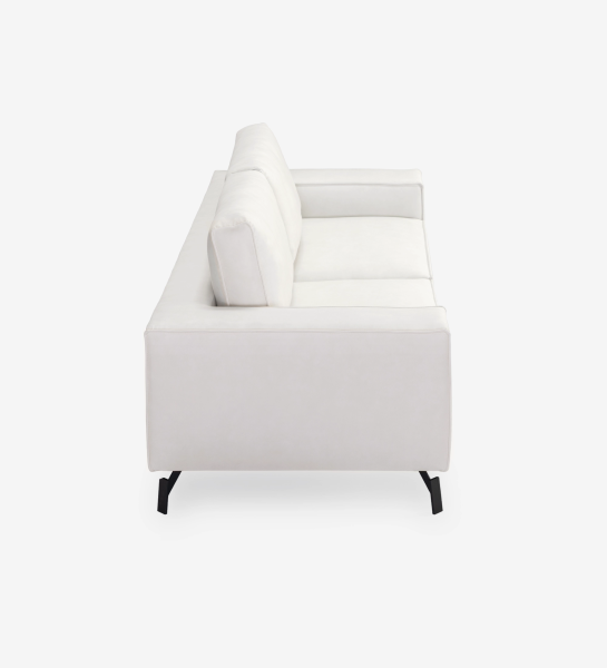 Sofá Tokyo 3 plazas tapizado en tela perla, pies en metal lacado negro, 238 cm.