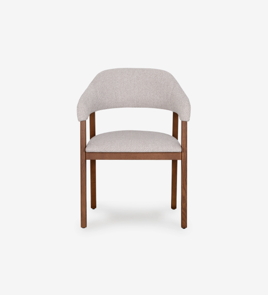 Silla Capri en madera con asiento y respaldo tapizados en tela gris claro