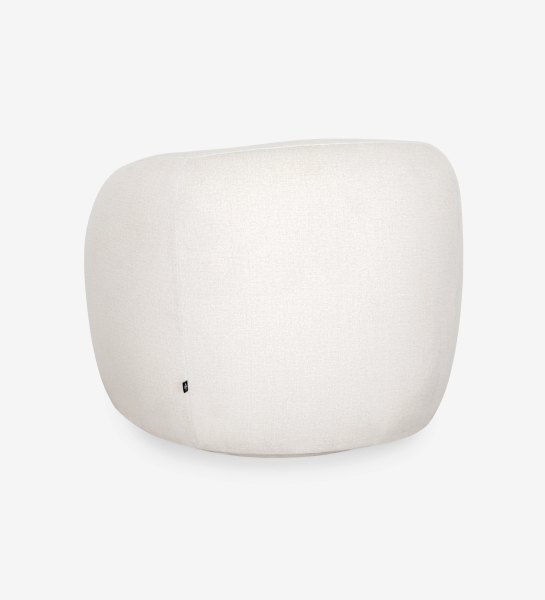 Sillón con base giratoria y completamente tapizado en tejido color perla.