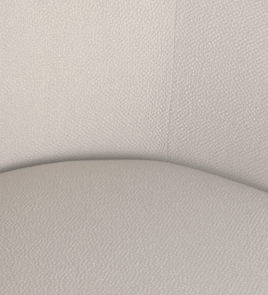Poltrona Mónaco em tecido bouclé bege claro, detalhe do assento e encosto curvo