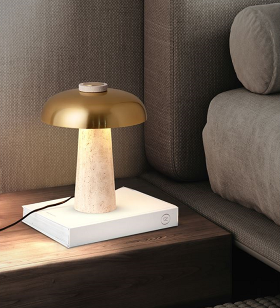 Lampe de Table Dubai dorée avec abat-jour arrondi et pied en pierre