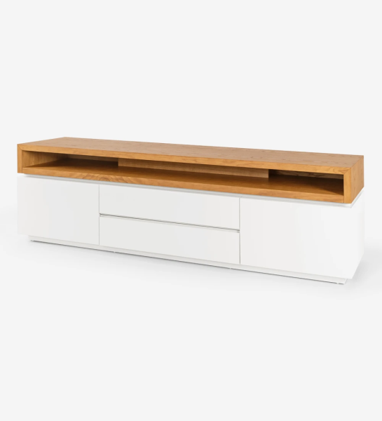 Mueble TV con estructura lacada perla y módulo superior de roble miel.